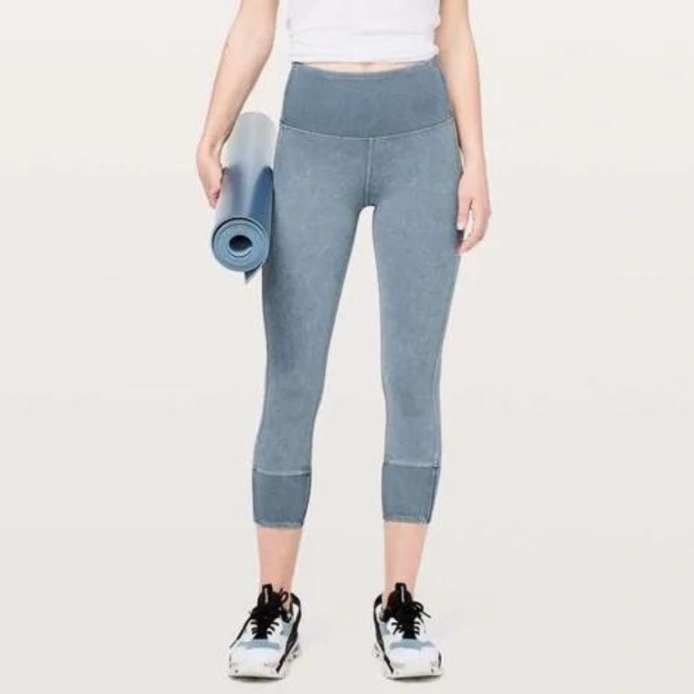 Lululemon Wunder Under Crop 23" Ribbed Washed Blue Moon Size 6